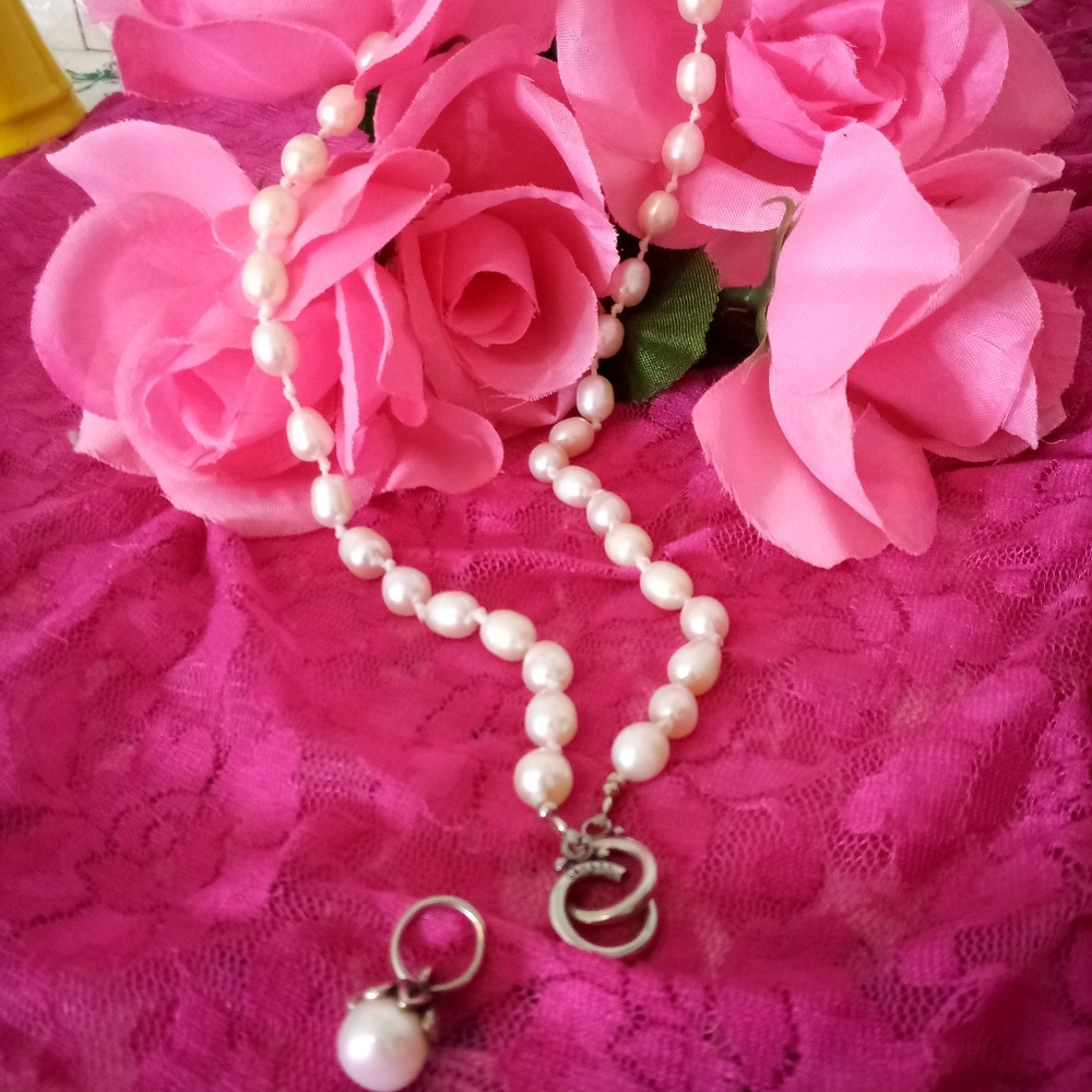 Not your grandmother's pearl necklace